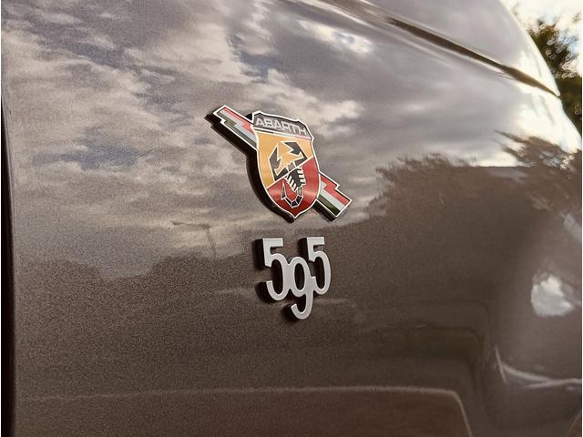 アバルト595C ツーリズモ 電動オープントップ ブラウンレザーシート 純正ナビゲーション バックカメラ(31枚目)