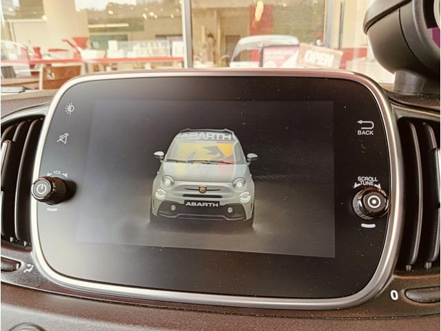 アバルト595 コンペティツィオーネ メイクユアスコーピオン 専用色グリジオピスタ イエローキャリパー ブラウンインテイリア(16枚目)