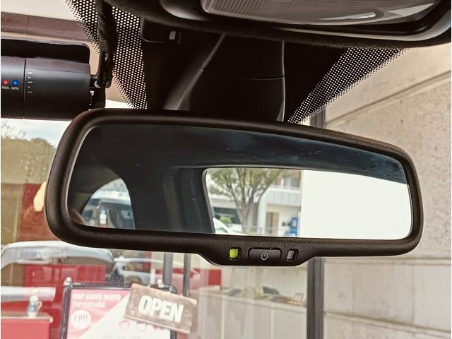 アバルト595 コンペティツィオーネ メイクユアスコーピオン 専用色グリジオピスタ イエローキャリパー ブラウンインテイリア(23枚目)