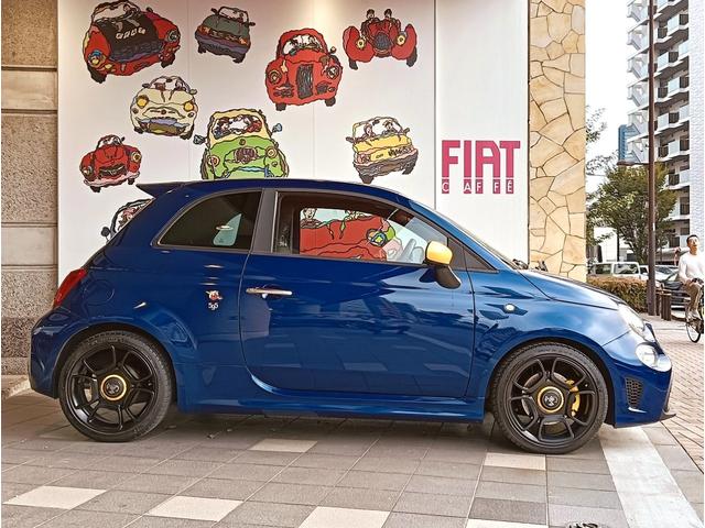 アバルト595 ピスタ 5速マニュアル レコードモンツァマフラー キセノンヘッドライト ETC車載器(4枚目)