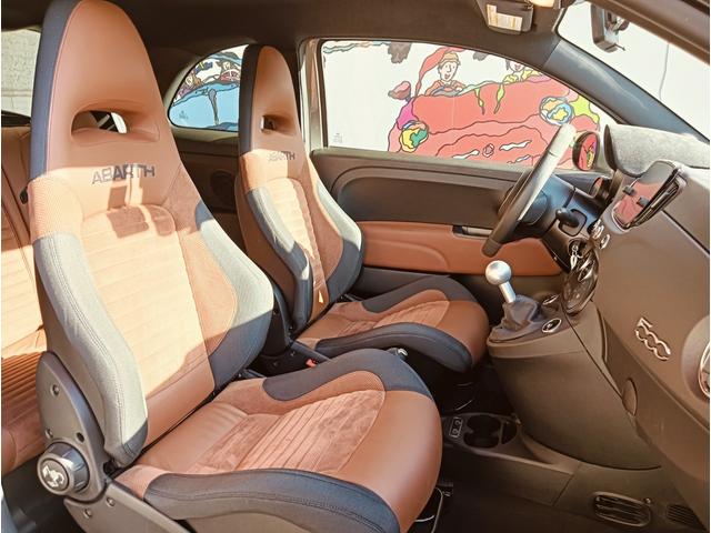 アバルト５９５ コンペティツィオーネ　左ハンドル　５速マニュアル　ブレンボ製キャリパー　スパルコ製バケットシート　ドライブレコーダー（12枚目）