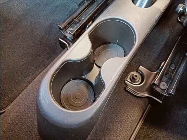 アバルト５９５ コンペティツィオーネ　左ハンドル　５速マニュアル　ブレンボ製キャリパー　スパルコ製バケットシート　ドライブレコーダー（25枚目）