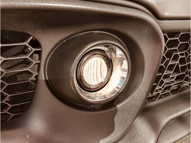 アバルト５９５ コンペティツィオーネ　左ハンドル　５速マニュアル　ブレンボ製キャリパー　スパルコ製バケットシート　ドライブレコーダー（36枚目）