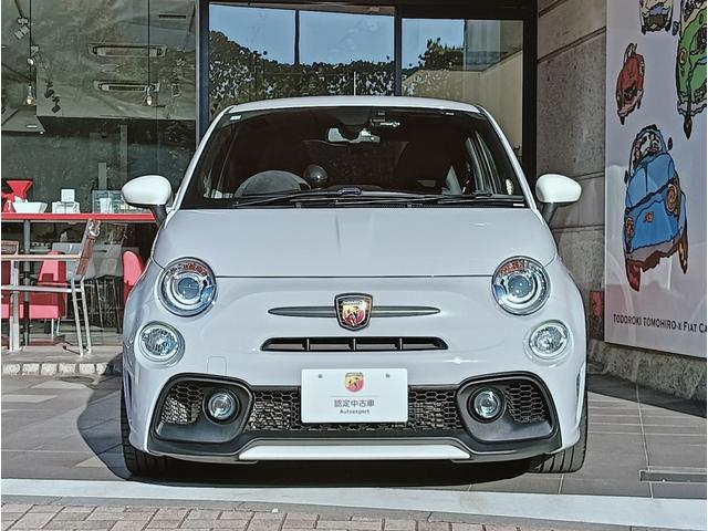 アバルト595 エッセエッセ アクラボビッチマフラー 専用デザイン純正17アルミ 専用表皮バケットシート ETC車載器 ドライブレコーダー(2枚目)