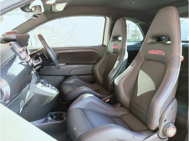 アバルト595 エッセエッセ アクラボビッチマフラー 専用デザイン純正17アルミ 専用表皮バケットシート ETC車載器 ドライブレコーダー(11枚目)