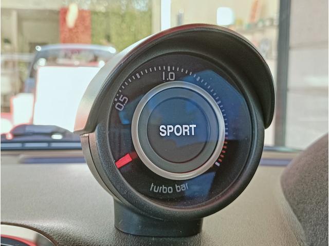 アバルト595 エッセエッセ アクラボビッチマフラー 専用デザイン純正17アルミ 専用表皮バケットシート ETC車載器 ドライブレコーダー(18枚目)