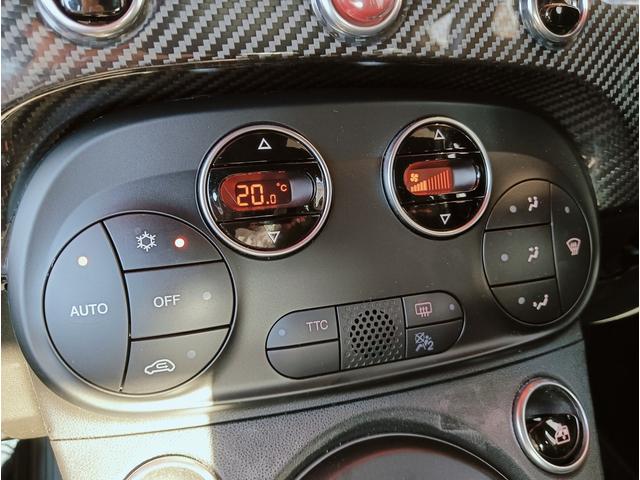 アバルト595 エッセエッセ アクラボビッチマフラー 専用デザイン純正17アルミ 専用表皮バケットシート ETC車載器 ドライブレコーダー(22枚目)