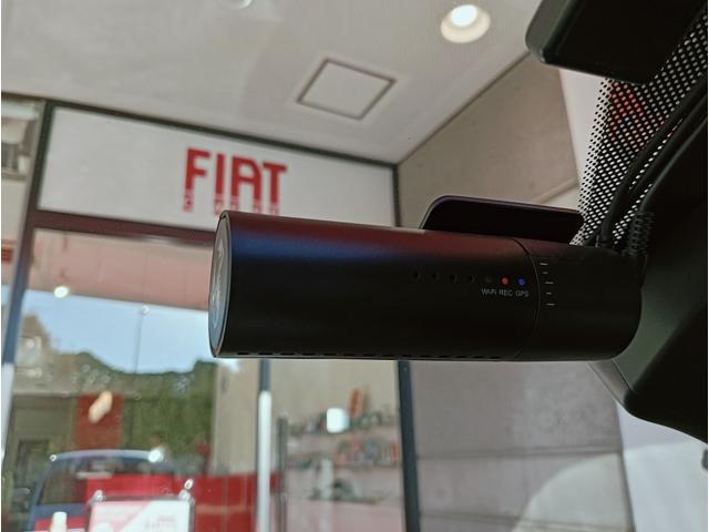 アバルト595 エッセエッセ アクラボビッチマフラー 専用デザイン純正17アルミ 専用表皮バケットシート ETC車載器 ドライブレコーダー(24枚目)