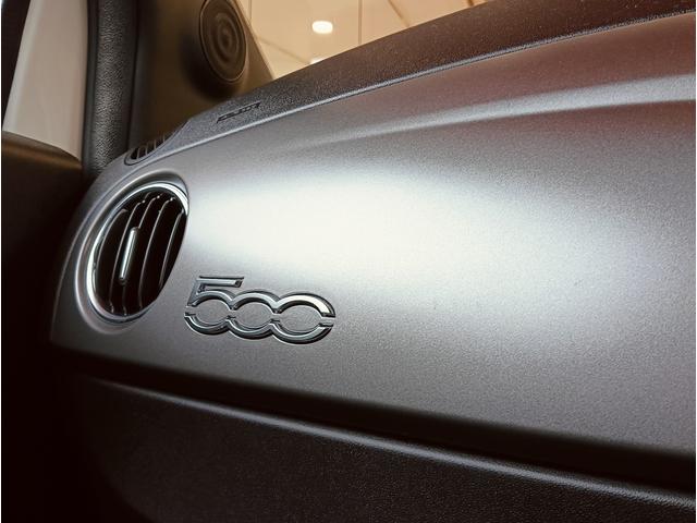 アバルト595C ツーリズモ メイクユアスコーピオン ダークブラウンレザーシート グレー幌 レッドキャリパー 電動オープントップ 純正ナビゲーション(33枚目)