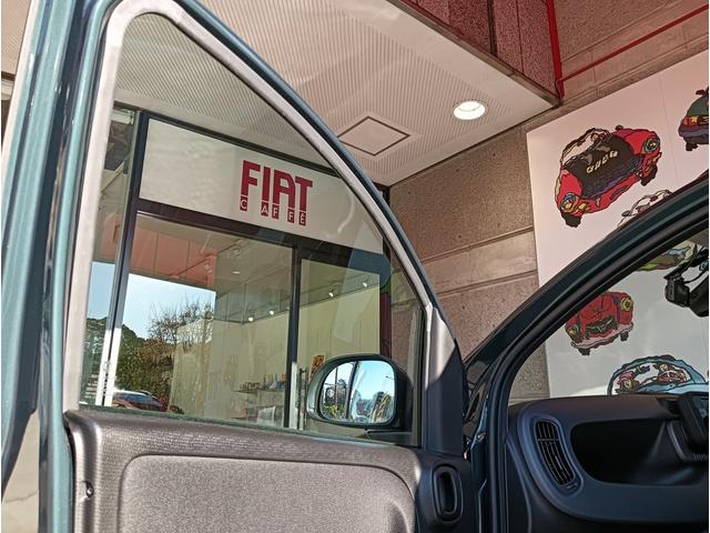 側面にもＵＶカットガラスが装備されています。