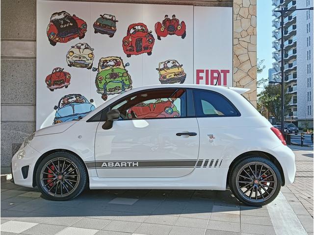 アバルト595 コンペティツィオーネ レコードモンツァマフラー ブラウン内装 スパルコ製バケットシート ブレンボ製キャリパー 純正ETC車載器 ドライブレコーダー(5枚目)