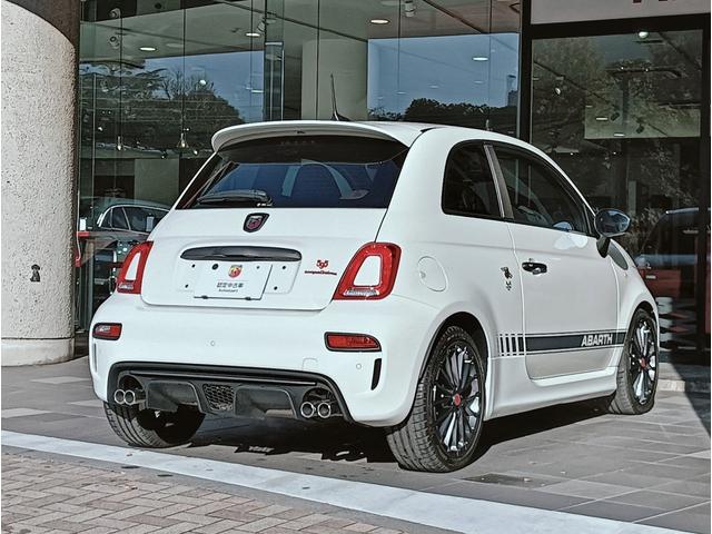 アバルト595 コンペティツィオーネ レコードモンツァマフラー ブラウン内装 スパルコ製バケットシート ブレンボ製キャリパー 純正ETC車載器 ドライブレコーダー(6枚目)