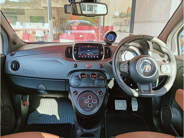 アバルト595 コンペティツィオーネ レコードモンツァマフラー ブラウン内装 スパルコ製バケットシート ブレンボ製キャリパー 純正ETC車載器 ドライブレコーダー(9枚目)