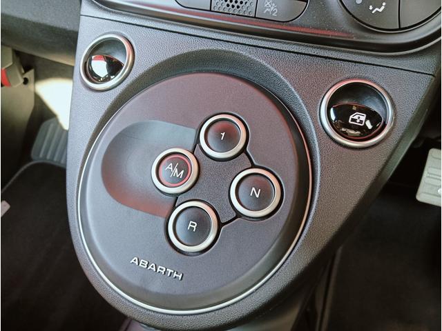 アバルト595 コンペティツィオーネ レコードモンツァマフラー ブラウン内装 スパルコ製バケットシート ブレンボ製キャリパー 純正ETC車載器 ドライブレコーダー(21枚目)