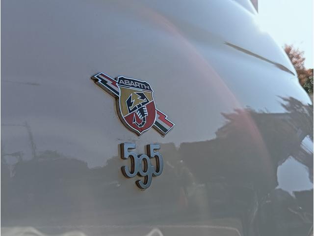 アバルト595 コンペティツィオーネ レコードモンツァマフラー ブラウン内装 スパルコ製バケットシート ブレンボ製キャリパー 純正ETC車載器 ドライブレコーダー(36枚目)