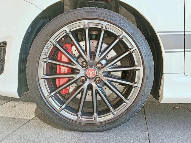 アバルト595 コンペティツィオーネ レコードモンツァマフラー ブラウン内装 スパルコ製バケットシート ブレンボ製キャリパー 純正ETC車載器 ドライブレコーダー(44枚目)