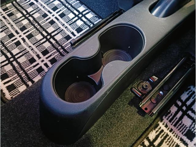 500 イレジスティービレ 全国限定185台 バックカメラ ガラスルーフ 純正16インチアルミ 7インチUコネクト(25枚目)