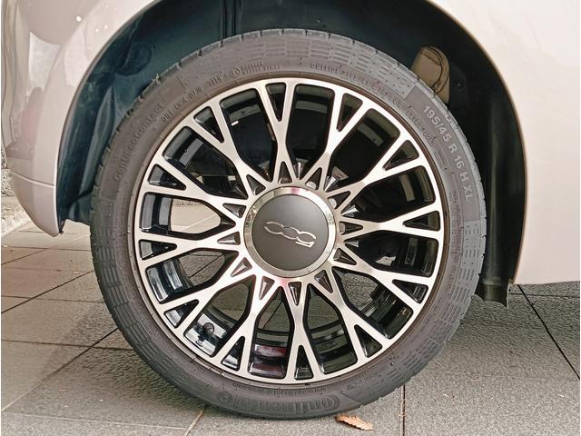 500 イレジスティービレ 全国限定185台 バックカメラ ガラスルーフ 純正16インチアルミ 7インチUコネクト(41枚目)