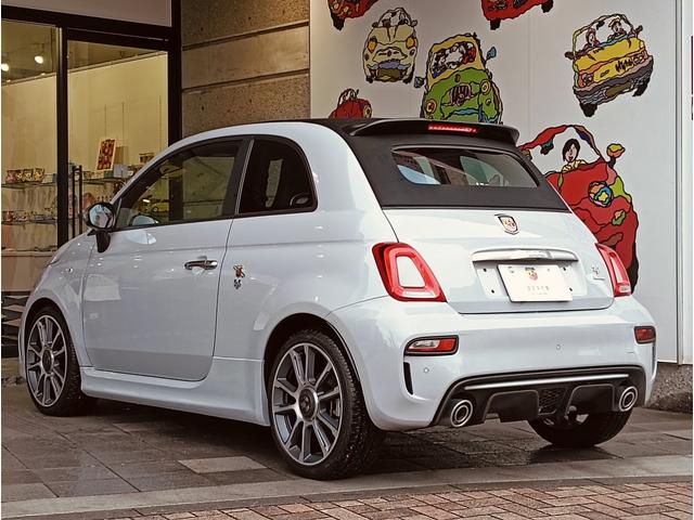 アバルト595C ツーリズモ 電動オープントップ ブラックレザーシート 純正17アルミ パドルシフト キセノンヘッドライト(8枚目)