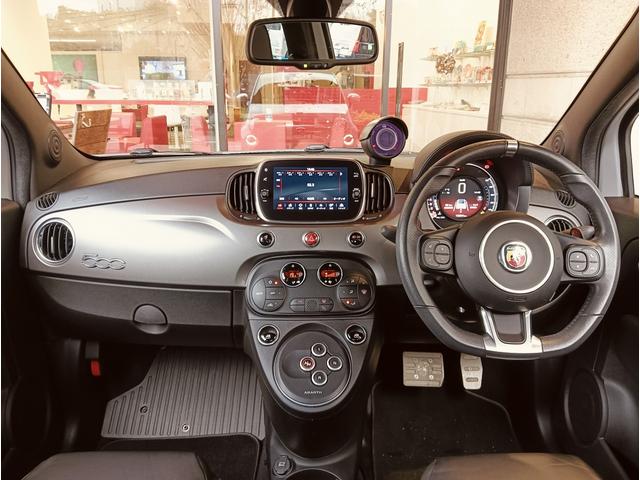 アバルト595C ツーリズモ 電動オープントップ ブラックレザーシート 純正17アルミ パドルシフト キセノンヘッドライト(10枚目)