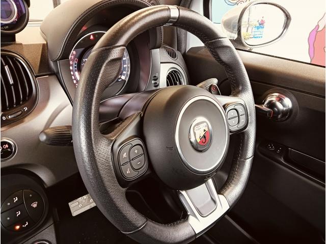 アバルト595C ツーリズモ 電動オープントップ ブラックレザーシート 純正17アルミ パドルシフト キセノンヘッドライト(16枚目)