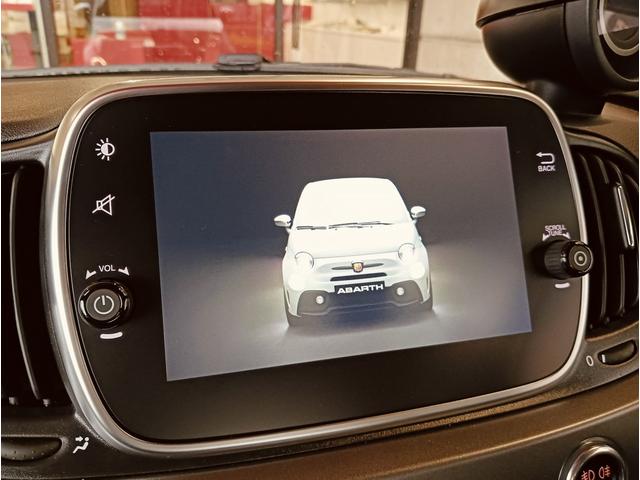 アバルト595C ツーリズモ 電動オープントップ ブラックレザーシート 純正17アルミ パドルシフト キセノンヘッドライト(19枚目)