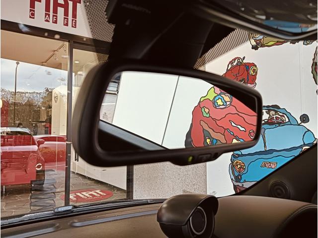 アバルト595C ツーリズモ 電動オープントップ ブラックレザーシート 純正17アルミ パドルシフト キセノンヘッドライト(25枚目)