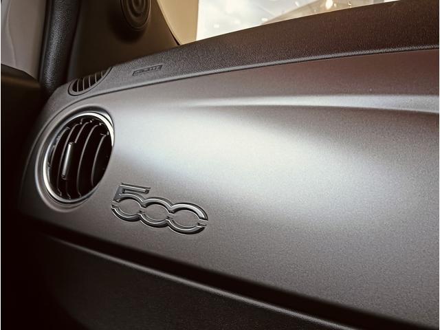 アバルト595C ツーリズモ 電動オープントップ ブラックレザーシート 純正17アルミ パドルシフト キセノンヘッドライト(28枚目)