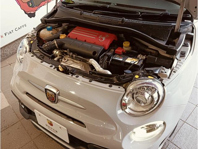 アバルト595C ツーリズモ 電動オープントップ ブラックレザーシート 純正17アルミ パドルシフト キセノンヘッドライト(40枚目)