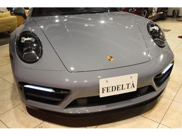 ９１１ ９１１タルガ４　ＰＤＫ　Ｄ車　左Ｈ　ヘリテージデザインクラシックパッケージ　ＨＤＤナビ　ディスプレイオーディオ　全方位カメラ　スマートキー　衝突軽減ブレーキ　クリアランスソナー　ＥＴＣ（5枚目）