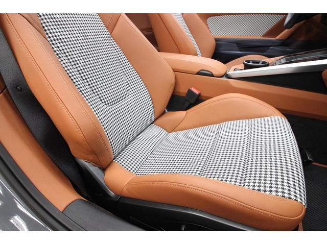 ９１１ ９１１タルガ４　ＰＤＫ　Ｄ車　左Ｈ　ヘリテージデザインクラシックパッケージ　ＨＤＤナビ　ディスプレイオーディオ　全方位カメラ　スマートキー　衝突軽減ブレーキ　クリアランスソナー　ＥＴＣ（20枚目）