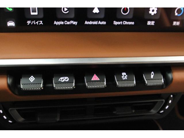 ９１１ ９１１タルガ４　ＰＤＫ　Ｄ車　左Ｈ　ヘリテージデザインクラシックパッケージ　ＨＤＤナビ　ディスプレイオーディオ　全方位カメラ　スマートキー　衝突軽減ブレーキ　クリアランスソナー　ＥＴＣ（27枚目）