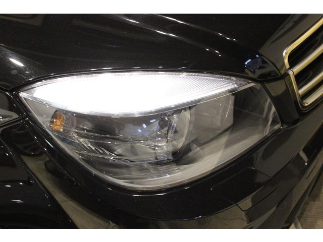 Ｃクラスステーションワゴン Ｃ６３　ＡＭＧ　ステーションワゴン　ディ－ラ－車　屋内保管車　ベ－ジュ革シ－ト　６．２Ｌ　Ｖ８エンジン　純正カ－ボンドアミラ－　禁煙車　ルーフレール　ＨＤＤナビ　フルセグＴＶ　バックカメラ　衝突軽減ブレーキ　クリアランスソナー（18枚目）