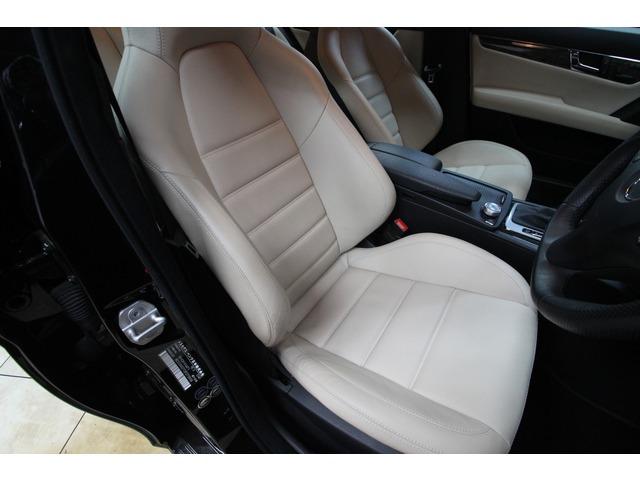 Ｃクラスステーションワゴン Ｃ６３　ＡＭＧ　ステーションワゴン　ディ－ラ－車　屋内保管車　ベ－ジュ革シ－ト　６．２Ｌ　Ｖ８エンジン　純正カ－ボンドアミラ－　禁煙車　ルーフレール　ＨＤＤナビ　フルセグＴＶ　バックカメラ　衝突軽減ブレーキ　クリアランスソナー（21枚目）