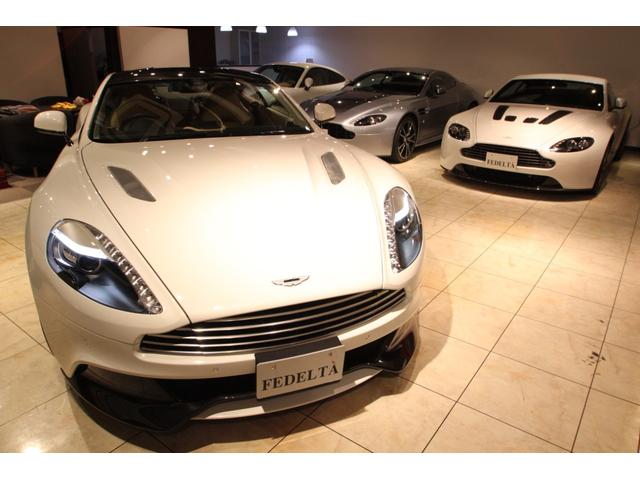 ヴァンキッシュ 　タッチトロニック２　Ｄ車　右Ｈ　２＋２シ－ト　４人乗　キルティングシ－ト　バング＆オルフセン　カ－ボンパネル　Ｏｎｅ－７７ステアリング（7枚目）