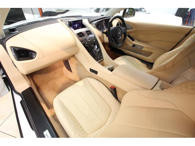 ヴァンキッシュ 　タッチトロニック２　Ｄ車　右Ｈ　２＋２シ－ト　４人乗　キルティングシ－ト　バング＆オルフセン　カ－ボンパネル　Ｏｎｅ－７７ステアリング（26枚目）