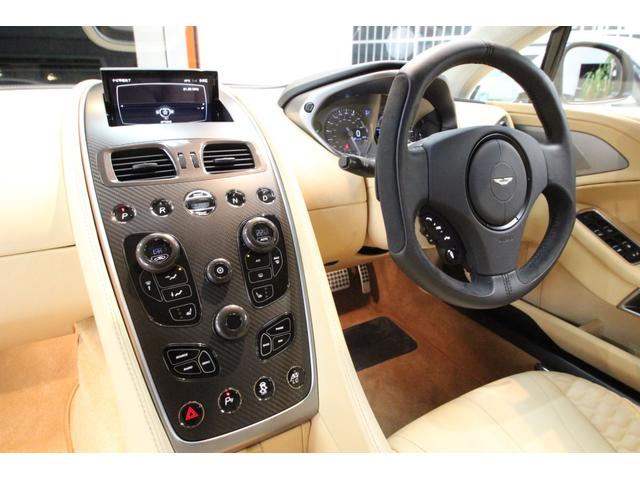 ヴァンキッシュ 　タッチトロニック２　Ｄ車　右Ｈ　２＋２シ－ト　４人乗　キルティングシ－ト　バング＆オルフセン　カ－ボンパネル　Ｏｎｅ－７７ステアリング（31枚目）