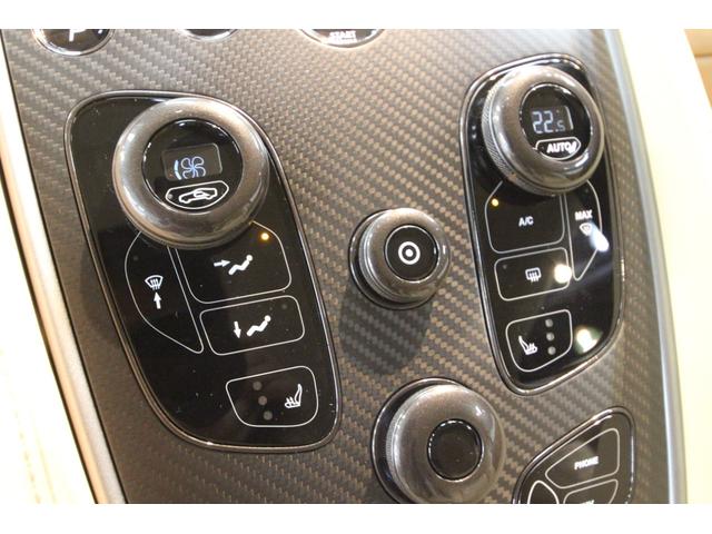 ヴァンキッシュ 　タッチトロニック２　Ｄ車　右Ｈ　２＋２シ－ト　４人乗　キルティングシ－ト　バング＆オルフセン　カ－ボンパネル　Ｏｎｅ－７７ステアリング（35枚目）