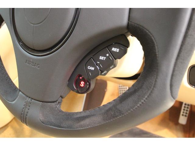 ヴァンキッシュ 　タッチトロニック２　Ｄ車　右Ｈ　２＋２シ－ト　４人乗　キルティングシ－ト　バング＆オルフセン　カ－ボンパネル　Ｏｎｅ－７７ステアリング（48枚目）