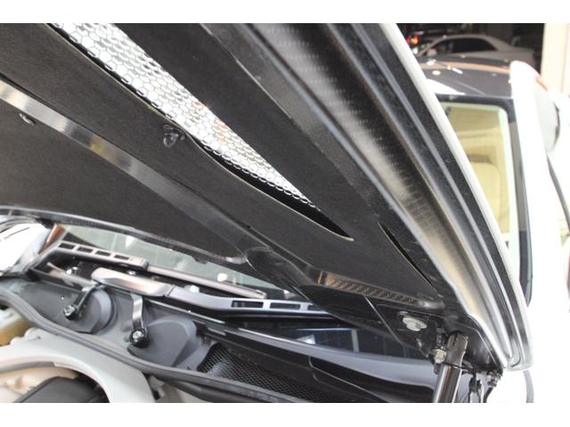 ヴァンキッシュ 　タッチトロニック２　Ｄ車　右Ｈ　２＋２シ－ト　４人乗　キルティングシ－ト　バング＆オルフセン　カ－ボンパネル　Ｏｎｅ－７７ステアリング（51枚目）