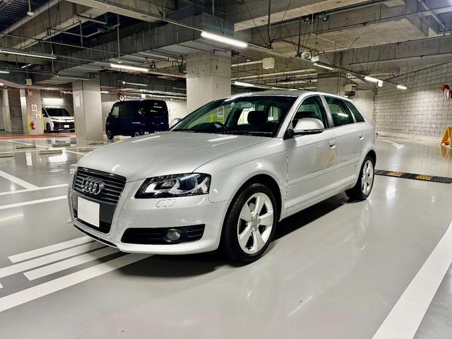 A3 スポーツバック1.8TFSI OP17インチアロイホイール ヒルホールドアシスト 7速Sトロニック HDDナビゲーションシステム Bカメラ マルチファンクションステアリング ETC 取説記録簿 スペアキー LEDナンバーランプ!(7枚目)