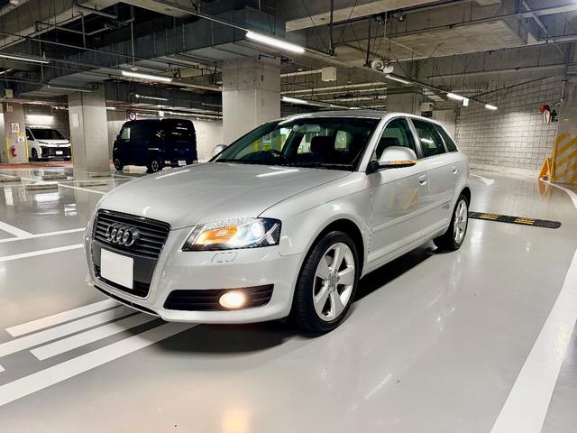 A3 スポーツバック1.8TFSI OP17インチアロイホイール ヒルホールドアシスト 7速Sトロニック HDDナビゲーションシステム Bカメラ マルチファンクションステアリング ETC 取説記録簿 スペアキー LEDナンバーランプ!(25枚目)