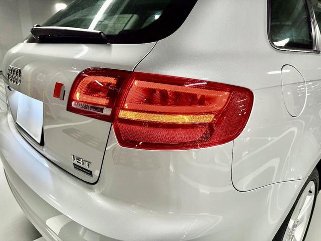A3 スポーツバック1.8TFSI OP17インチアロイホイール ヒルホールドアシスト 7速Sトロニック HDDナビゲーションシステム Bカメラ マルチファンクションステアリング ETC 取説記録簿 スペアキー LEDナンバーランプ!(28枚目)