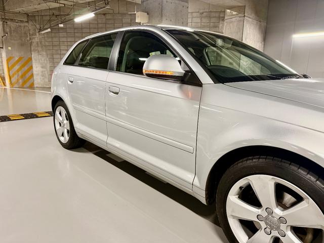 A3 スポーツバック1.8TFSI OP17インチアロイホイール ヒルホールドアシスト 7速Sトロニック HDDナビゲーションシステム Bカメラ マルチファンクションステアリング ETC 取説記録簿 スペアキー LEDナンバーランプ!(29枚目)