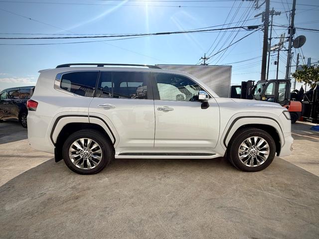 ランドクルーザー ZX モデリスタエアロ ヒッチメンバー ルーフレール 空気圧警報システム JBLサウンドSDナビシステム バックモニター リアモニタークールボックス 前後ドラレコ 大型サイドバイザー(4枚目)