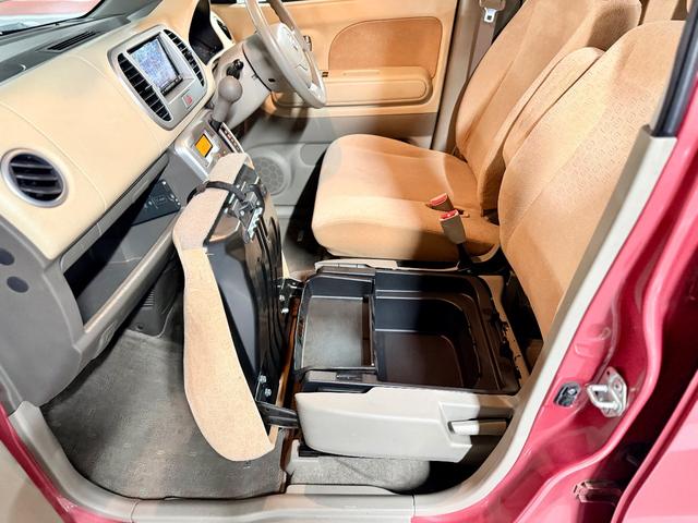 モコ Ｇ　ターボ　禁煙車　オールシーズンタイヤ　アルミホイール　タイミングチェーン　ルーフモール新品交換済　スマートキー　プライバシーガラス　メンテナンス済　ドアバイザー　フルオートエアコン　フォグランプ（13枚目）