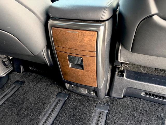 ヴェルファイアハイブリッド エグゼクティブラウンジ　ハイブリッド４ＷＤ　ＴＲＤフロントスポイラー　ヒッチメンバー　Ｗサンルーフ　ＪＢＬサウンド　地デジチューナー　ステアリングヒーター　屋内保管　ワンオーナー車　ＤＵＮＬＯＰタイヤ交換済（28枚目）