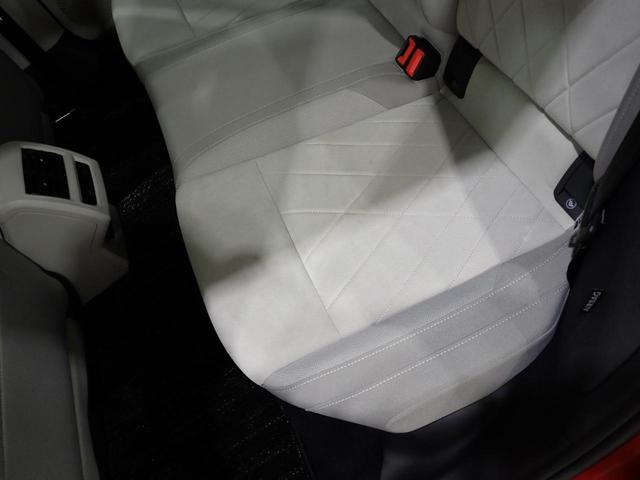eTSIスタイル ラグジュアリーPKG 認定中古車 純正アルミホイール パノラマスライディングルーフ デジタルメーター ストームグレーシート ETC LEDマトリックスヘッドライト 純正ナビ Harman Kardon(26枚目)
