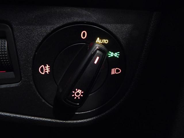TSIコンフォートライン 認定中古車 純正ナビ 純正15アルミホイール バックカメラ Bluetooth CD/DVD ETC2.0 マルチファンクションステアリング 2ゾーンフルオートエアコン(42枚目)