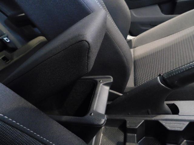 TSIコンフォートライン 認定中古車 純正ナビ 純正15アルミホイール バックカメラ Bluetooth CD/DVD ETC2.0 マルチファンクションステアリング 2ゾーンフルオートエアコン(49枚目)